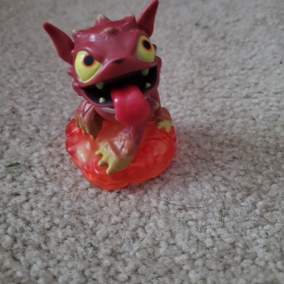 Skylanders Swapforce game and figures for the Nintendo Wii - Picture 3 of 13